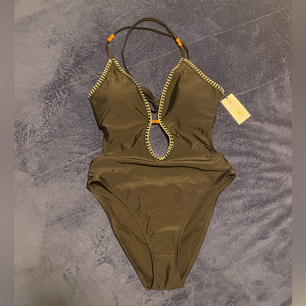 Black one piece swim suit Women’s M (8-10)